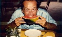 吃瓜爆料照片图片,吃瓜爆料照片背后的惊人真相