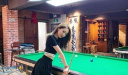 王钟瑶台球吃瓜,太可爱了！