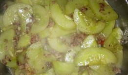 雄瓜怎么炒着吃,家常美味新尝试