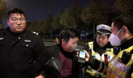 吃瓜群众醉酒,揭秘吃瓜群众醉酒众生相