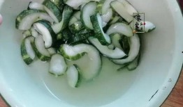 大头吃腌过的瓜,大头一尝难忘的味蕾之旅