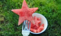 大王吃瓜在线阅读,宫廷秘闻与民间趣事的趣味解读