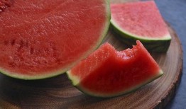 国风小聚吃瓜,瓜田乐享