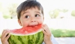 宝宝吃瓜水吐了,揭秘原因及应对措施