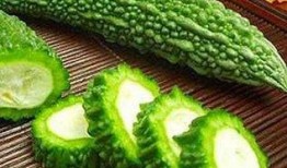 熹贵妃的日常吃瓜,揭秘后宫生活点滴