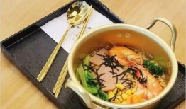 吃瓜吃面喝汤图片,吃瓜、吃面、喝汤，尽享味蕾盛宴